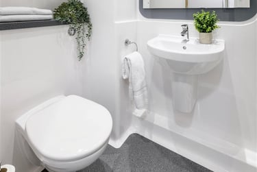 1 bed flat, Wharf View, City Centre, Chester, CH14GX - Image 3